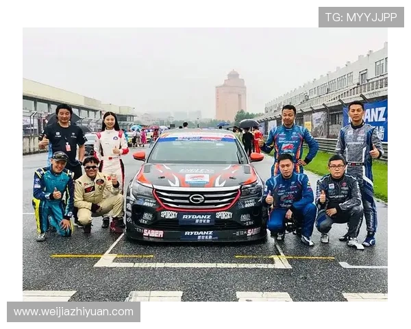 广州足球队领跑最新耐力排行榜前十名球队分析与展望